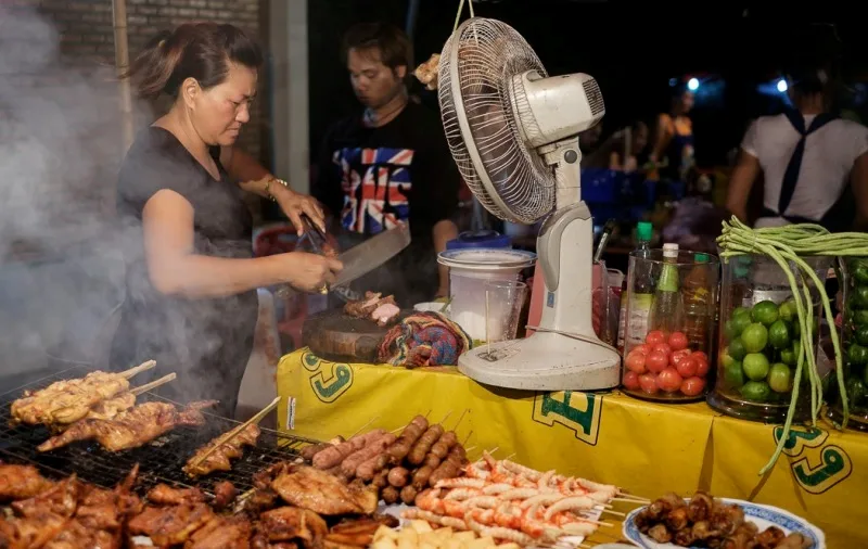 라오스 비엔티안 메콩강 야시장 laos vientiane mekong night market