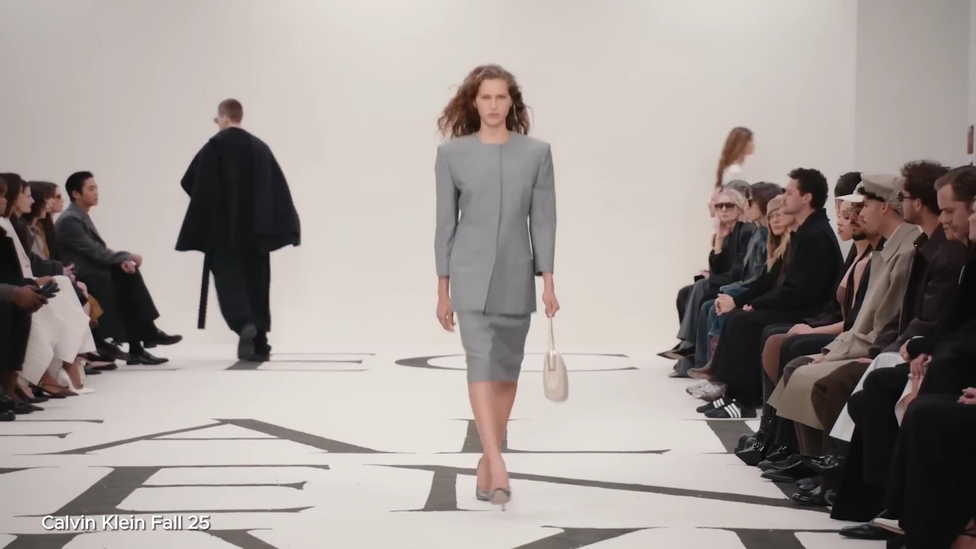 미디 펜슬 스커트 (Midi Pencil Skirts)