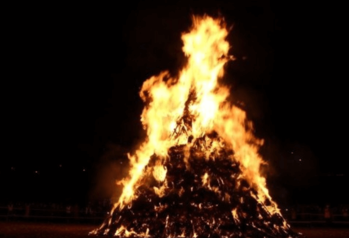 정월대보름 주요 전통풍습 달맞이, 귀밝이술, 부럼깨기 방법