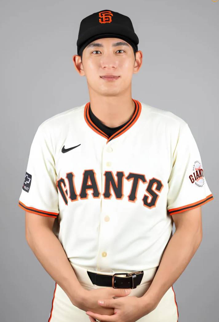 이정후 ‘5경기 연속 안타’ , 팀 패배 속 빛난 존재감