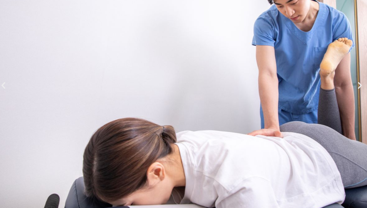 추나 요법 시술중