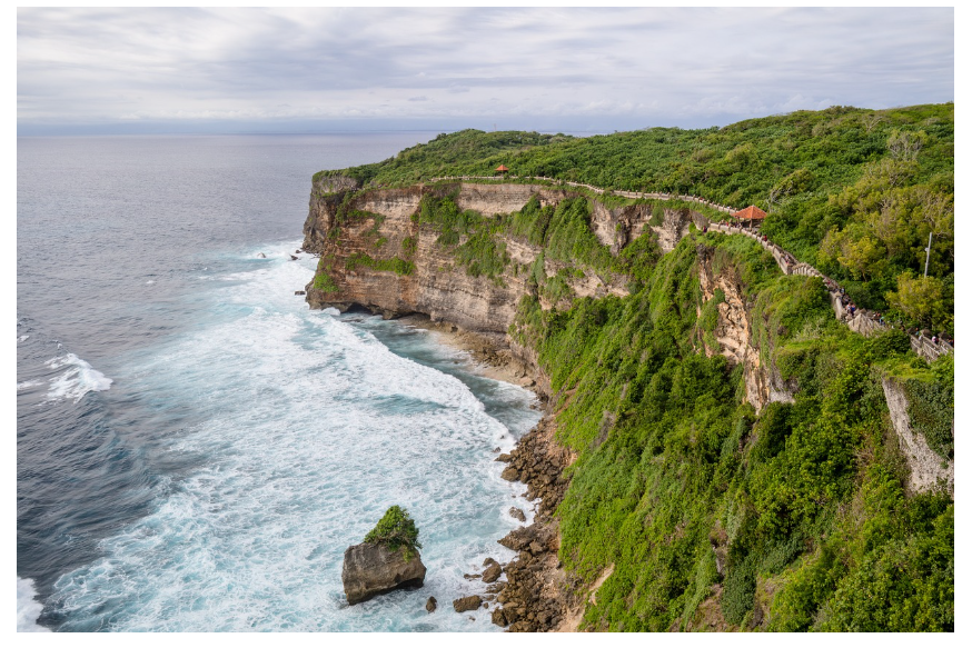 발리 울루와뚜 절벽 사원