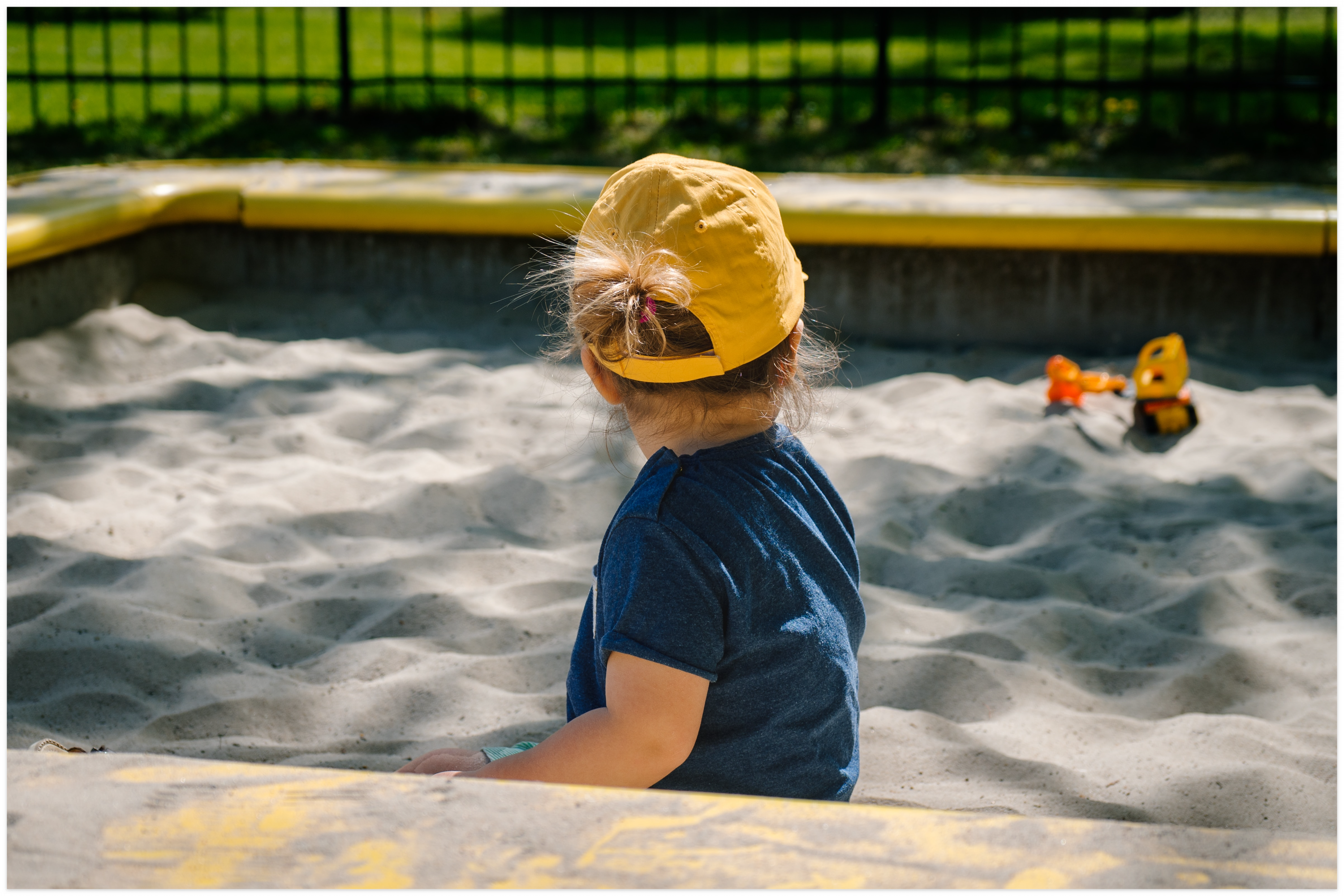 모래놀이터와 아이 사진, 규제 샌드박스 예시 사진