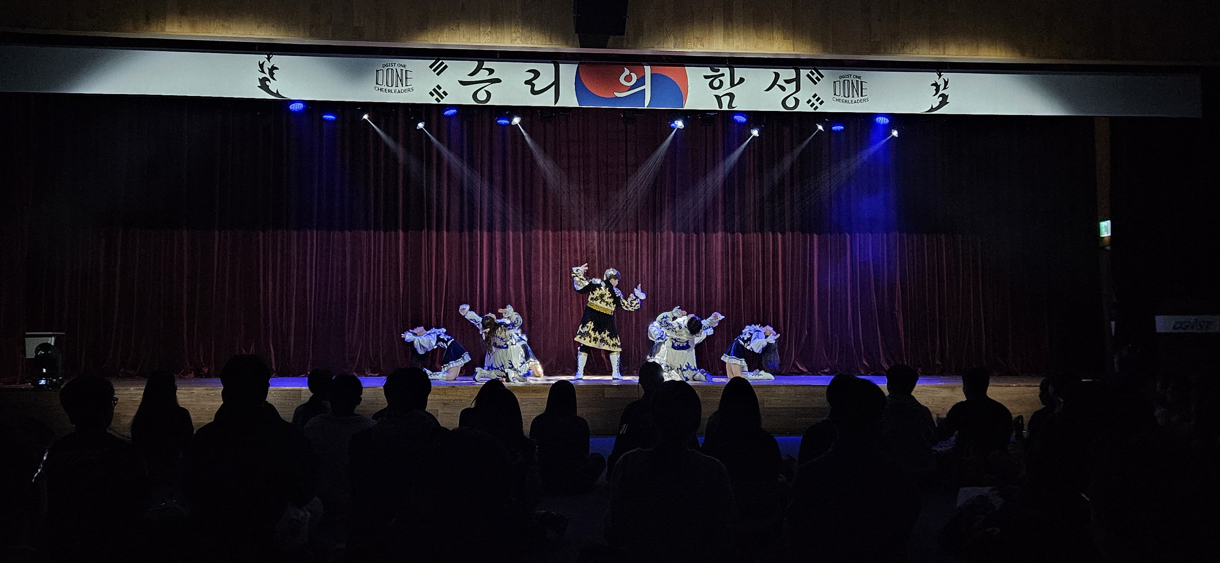 [포토] 열정이 숨쉬는 무대, '응원제'와 '동아리 연합 공연'