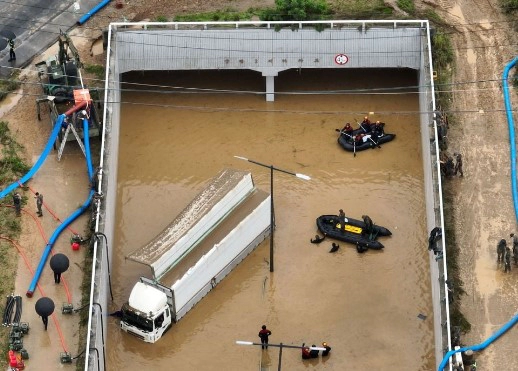 부실한 제방관리 