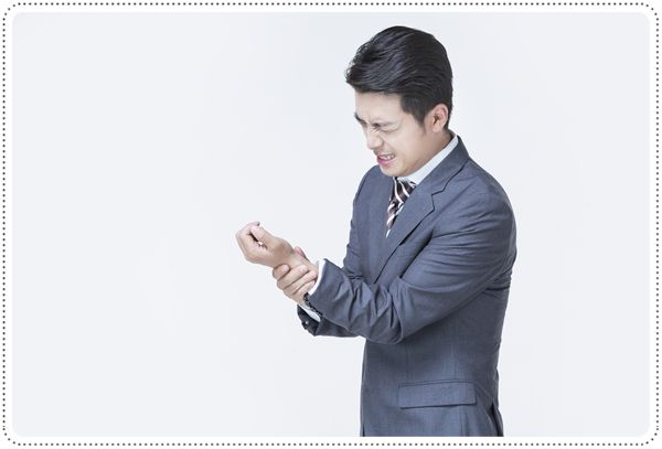 팔뚝이 아픈이유