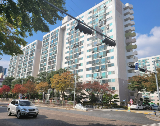 대전 둔산 재건축 선도지구 유력한 후보, 탄방 한가람 아파트와 공작 아파트 통합 단지 지금 진입하면 어떨까?