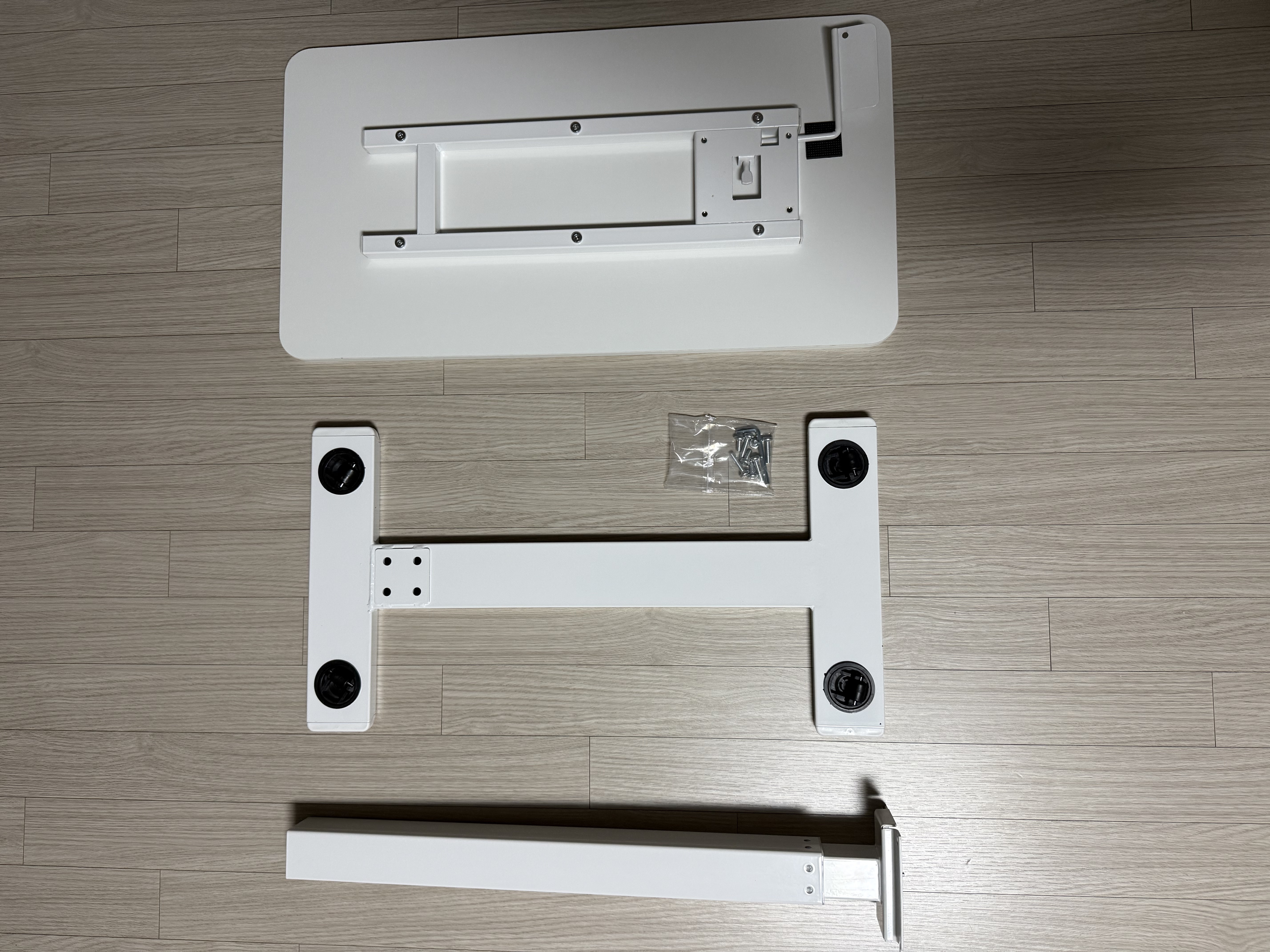 내일내꺼 ZD-68 부품 뒷면 상판 연결부 프레임 하부 바퀴 확인