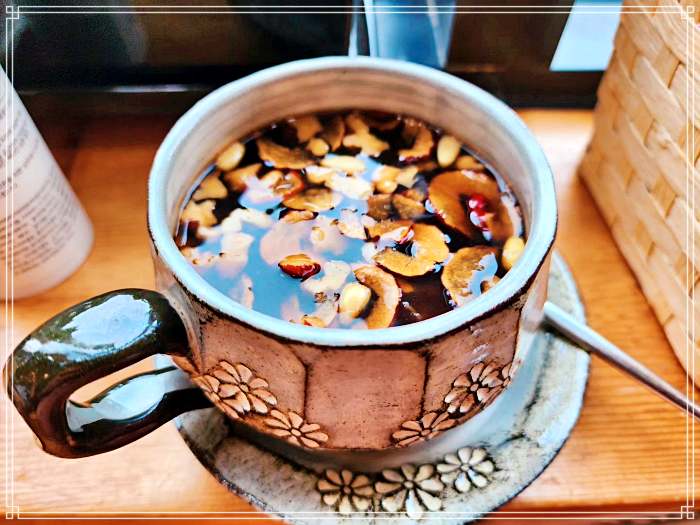 밀양 아리랑시장 맛집 레트로 카페, 직접 달인 쌍화차