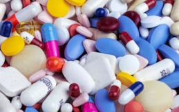 퀘르민은 하루에 한 번, 1정을 물과 함께 섭취합니다.