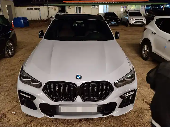 BMW-X6-전면사진