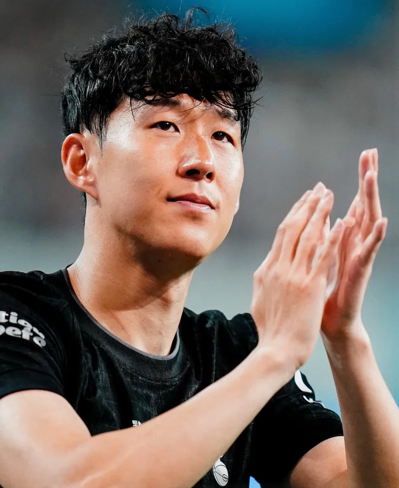 손흥민, 손흥민 고별전, 토트넘, 손흥민 토트넘, 손흥민 이적, 손흥민 눈물, EPL 득점왕, 손흥민 마지막 경기, 손흥민 레전드, 서울월드컵경기장, 손흥민 교체, 손흥민 카드오브아너, 손흥민 토트넘 기록, 손흥민 업적