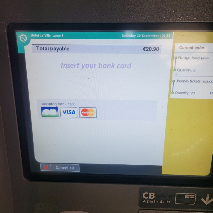 나비고 패스 카드를 넣는 화면