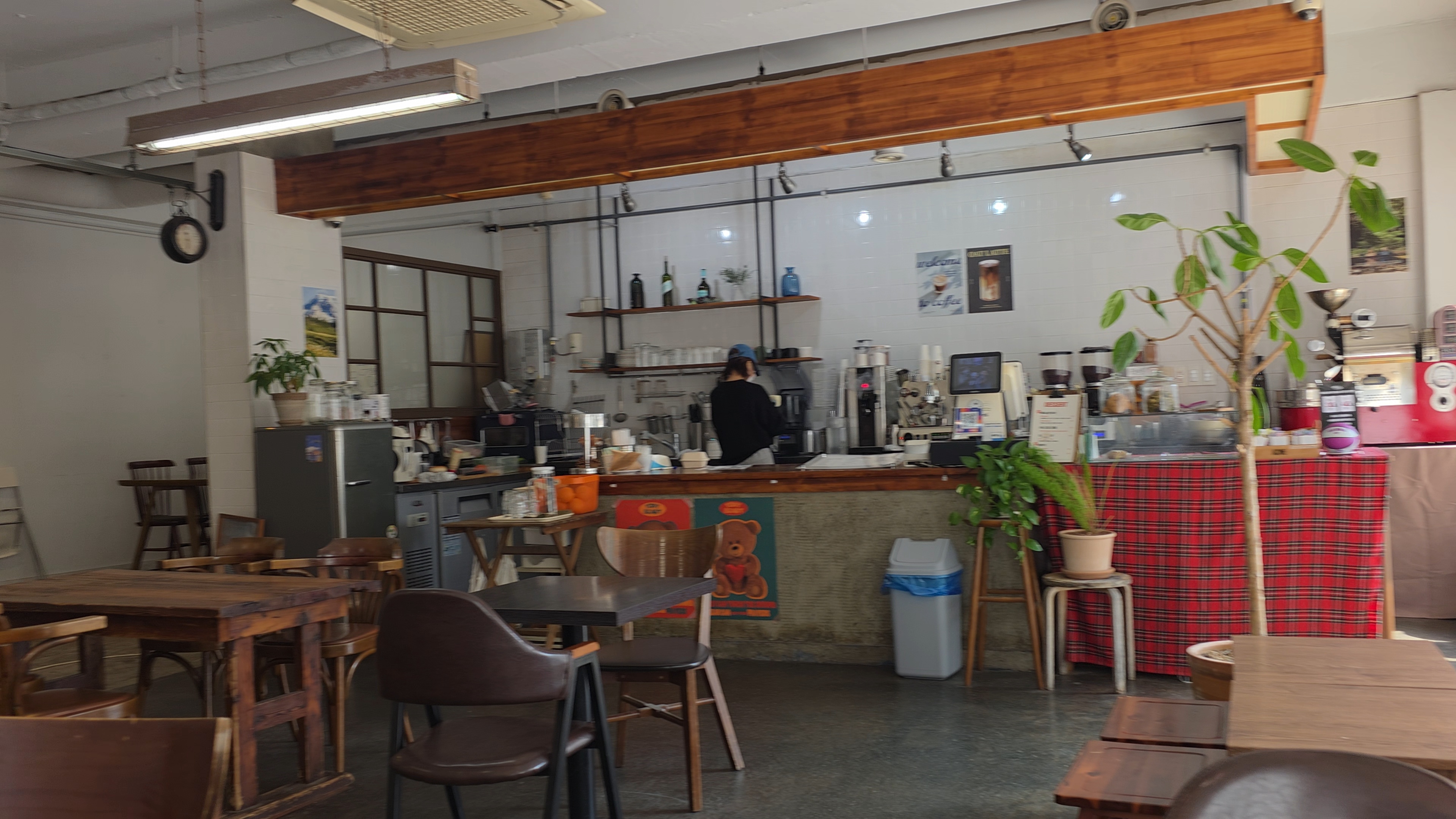 반려견 동반 카페 애크미