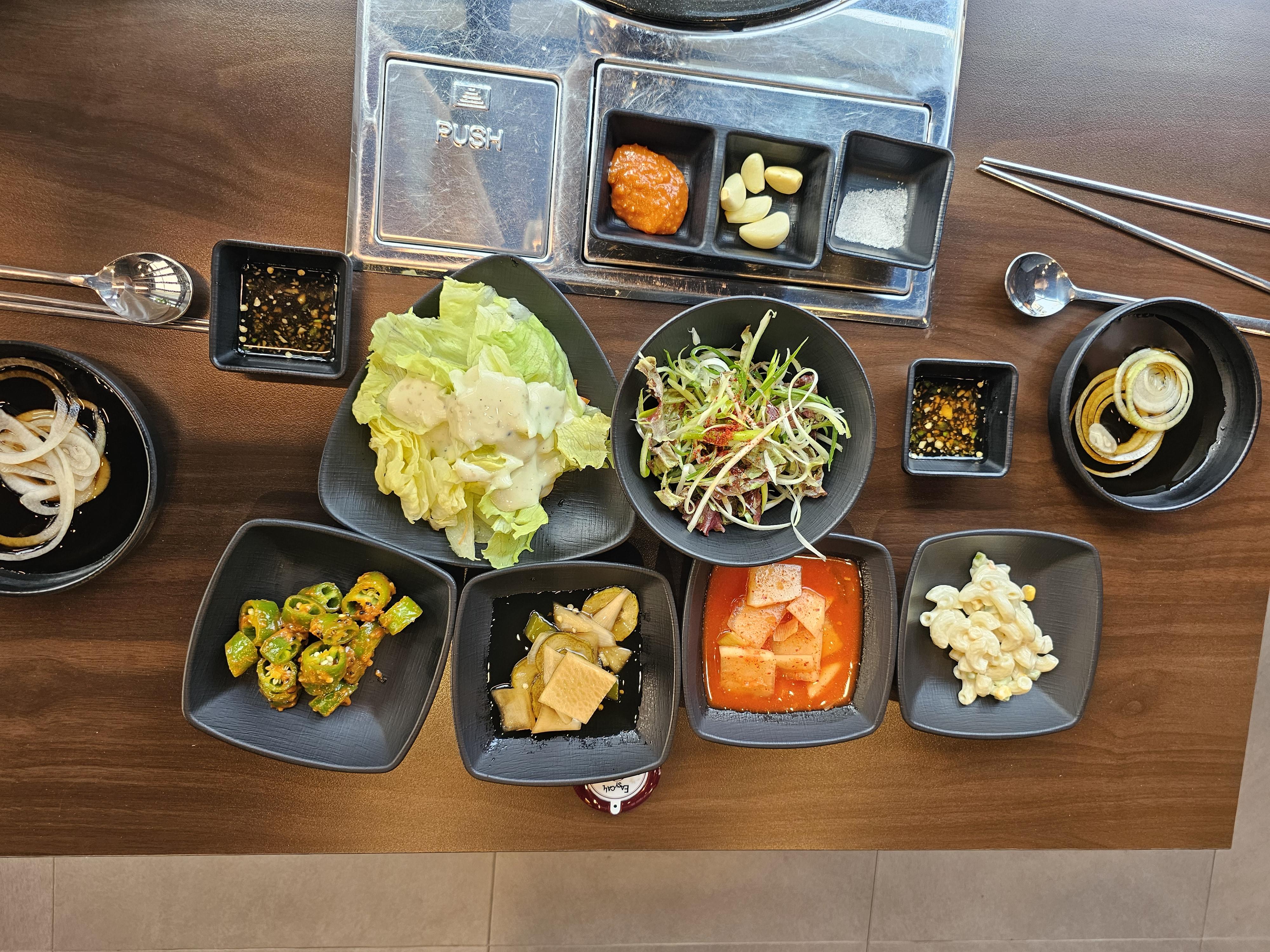 인천_청라_불타는안창살_기본반찬