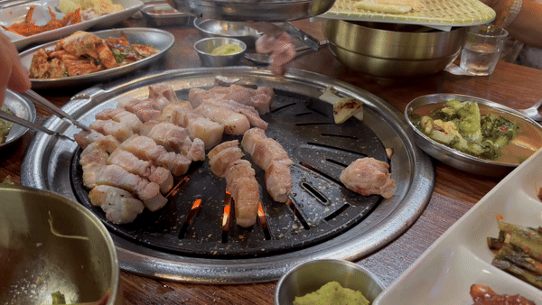 사비문 삼겹살 구이