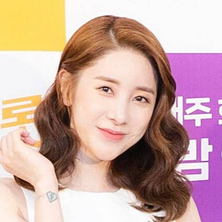 가수-서인영