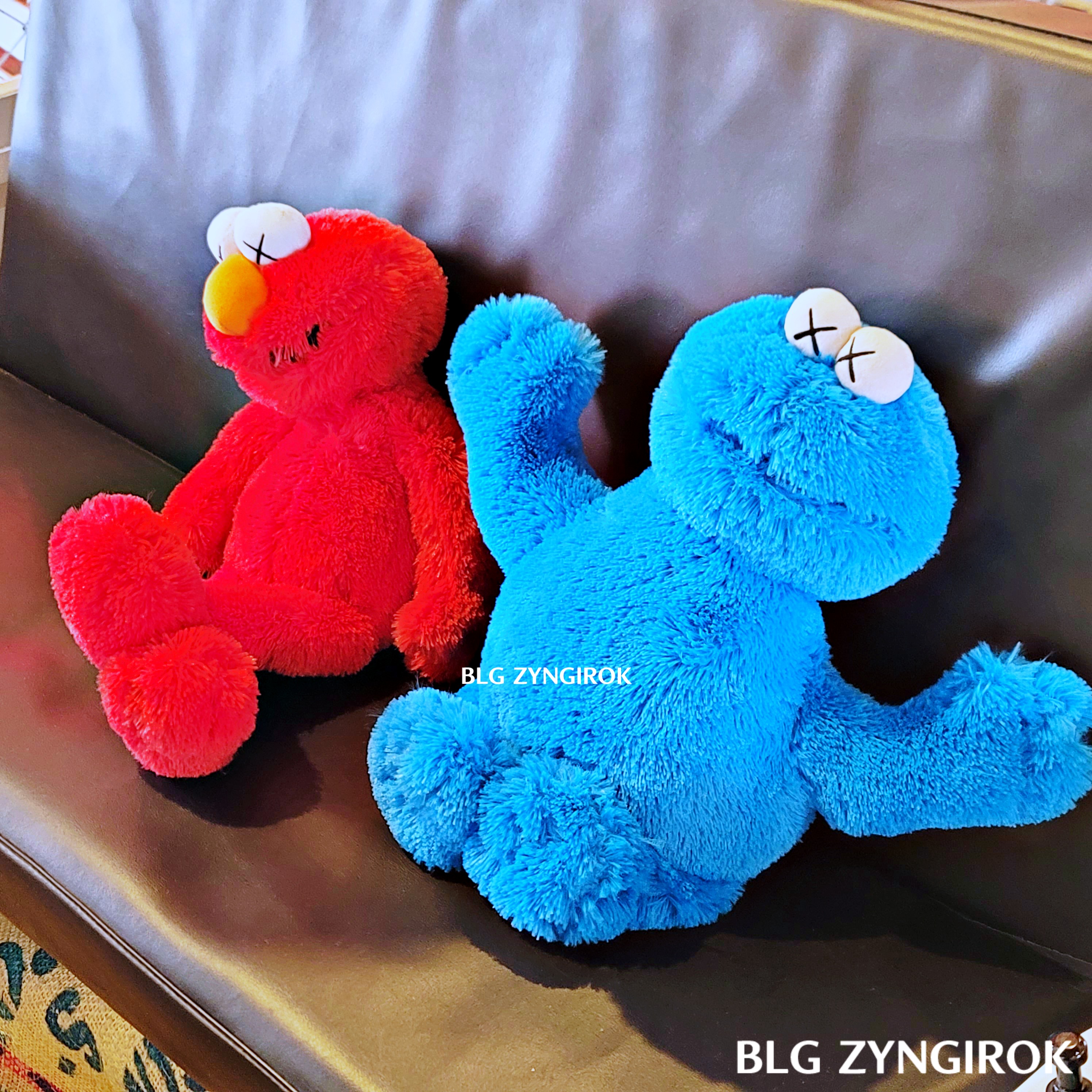 양주 카페 DICE WORKS - 내부 인형 모습이다.