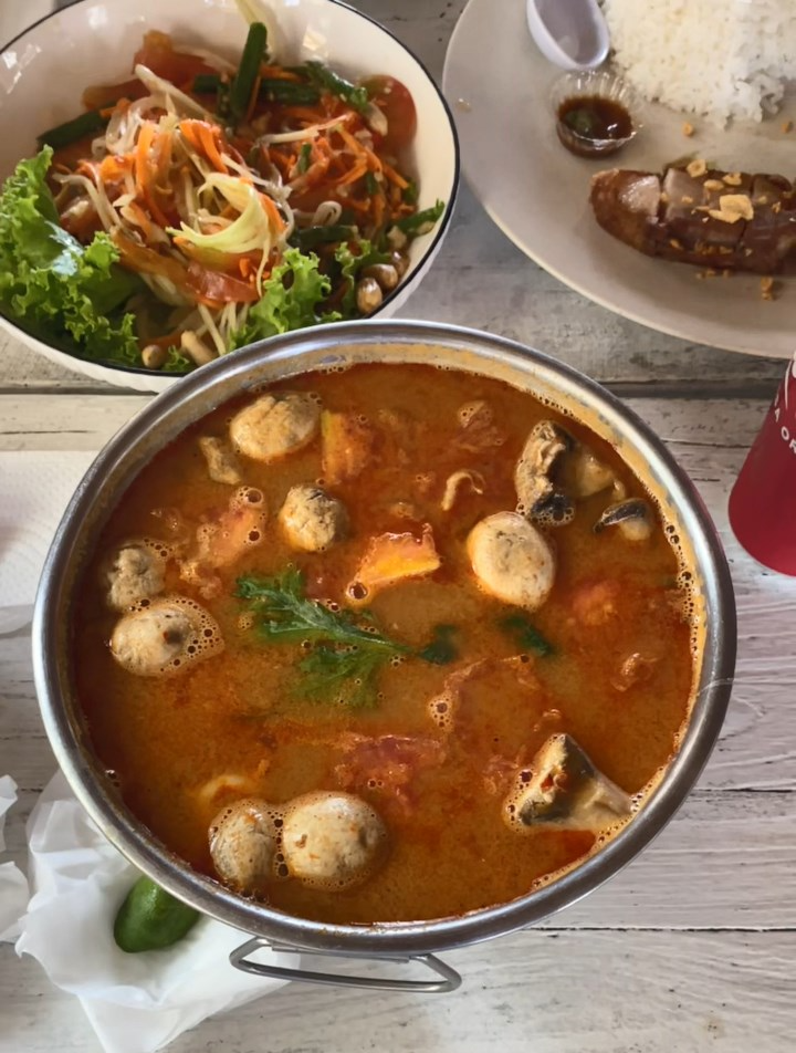 “팟타이·똠얌꿍·망고찹쌀밥까지, 발리 속 태국 여행”