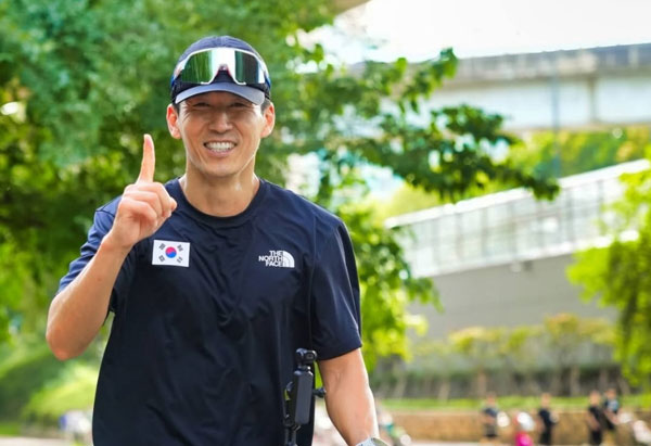 ▲ 정말 풀코스를 완주해야만 할까? 마라톤에 대한 현실적인 조언 (사진 : 션 SNS)