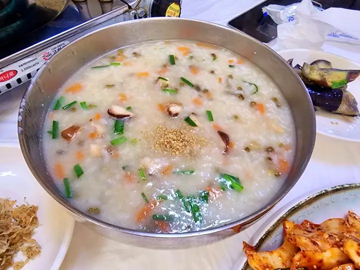 전북 부안 식당 군산식당 백합정식 백합탕 백합찜 백합죽 맛집 추천