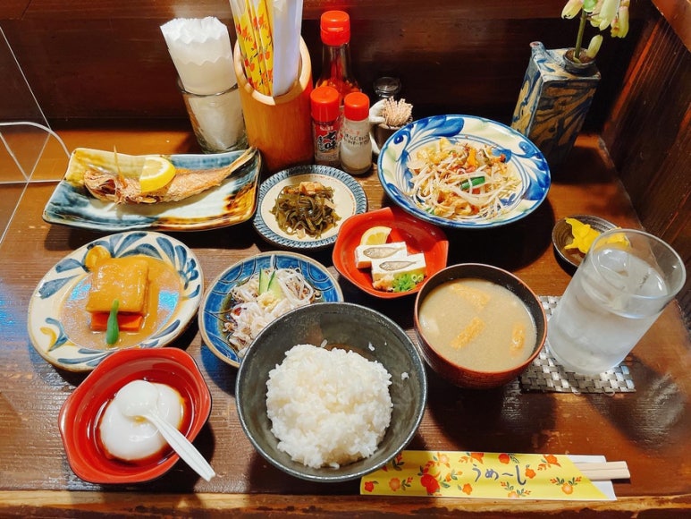 유난기 A세트 메뉴