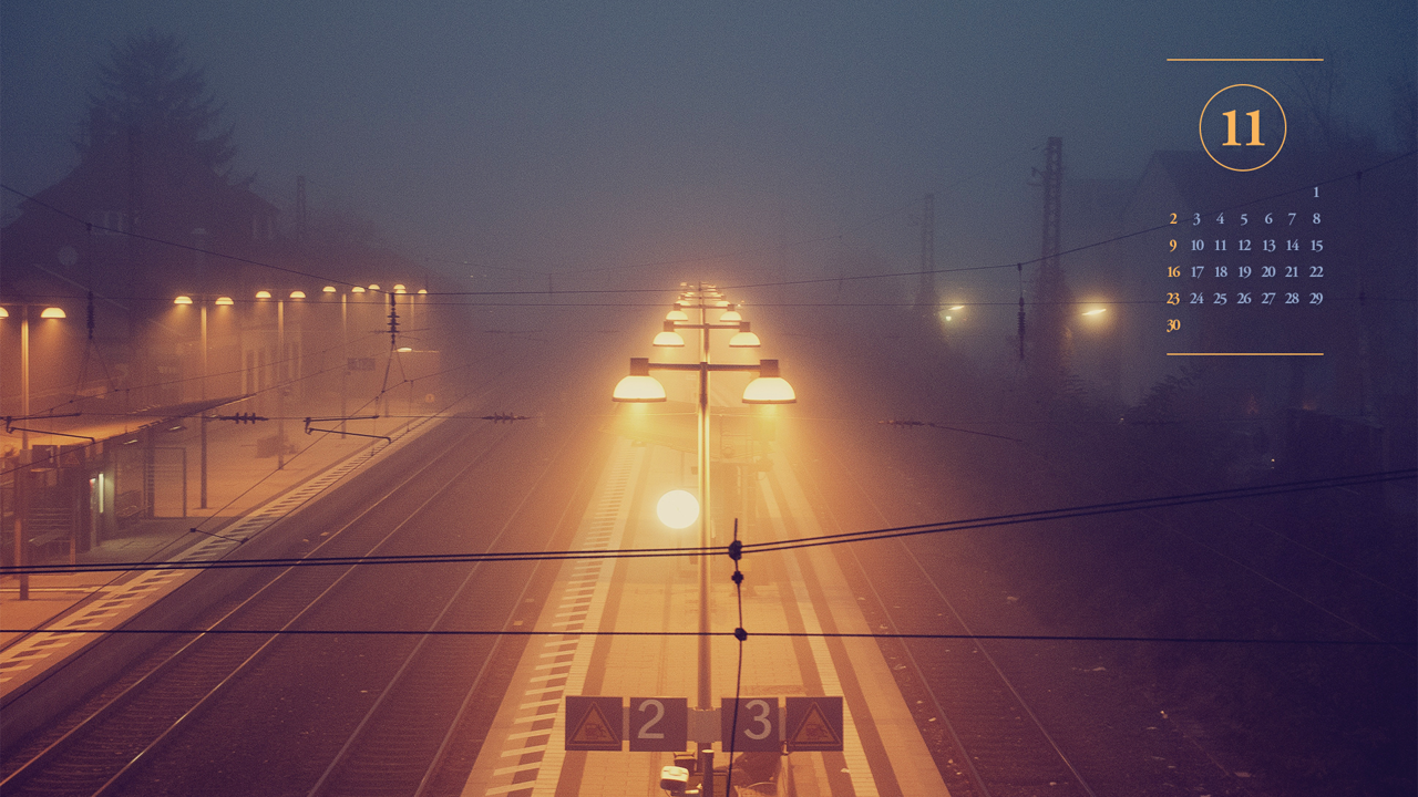 08 철로 야경 A - 2025년11월 노트북배경화면