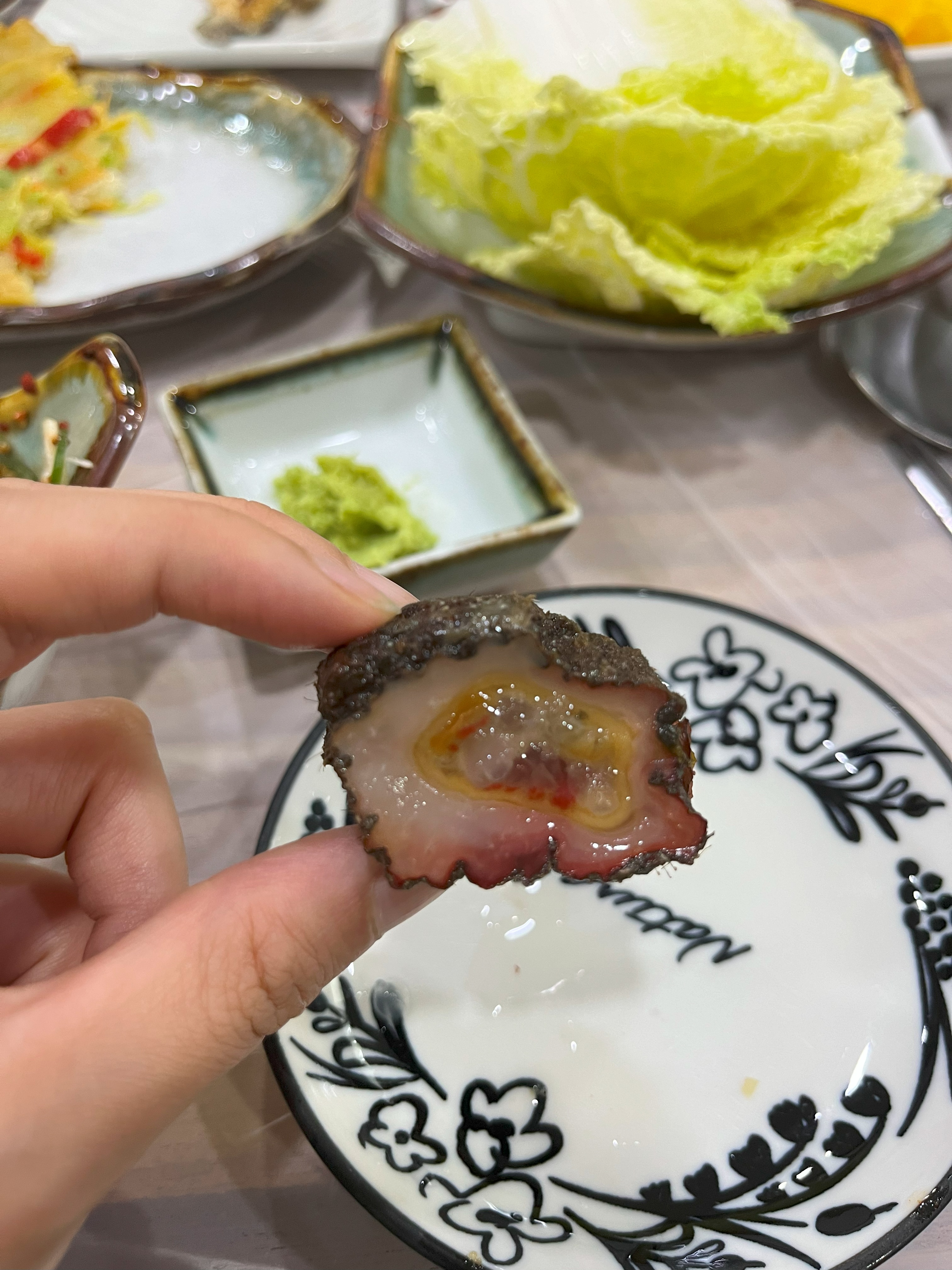 감칠맛과 짭쪼름함, 달큰한 맛까지 맛있었던 돌멍게