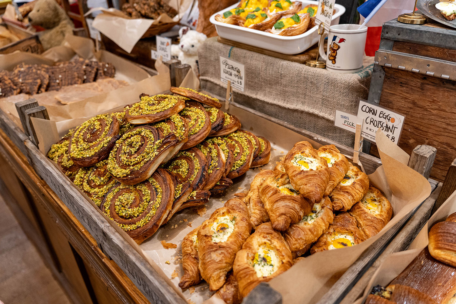 테디뵈르하우스 더현대서울점 진열대