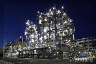 금호석유화학 기업 이미지