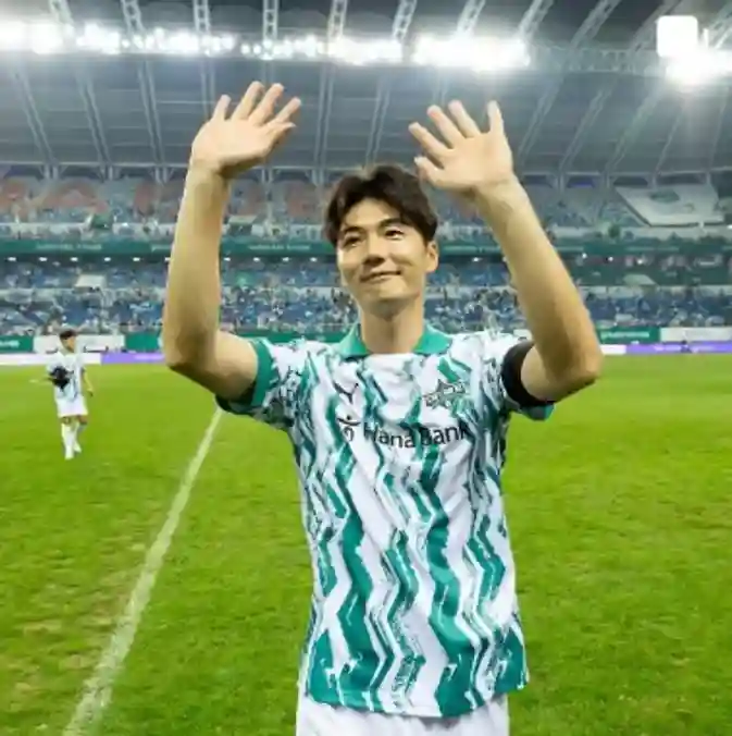 축구-선수-기성용-사진