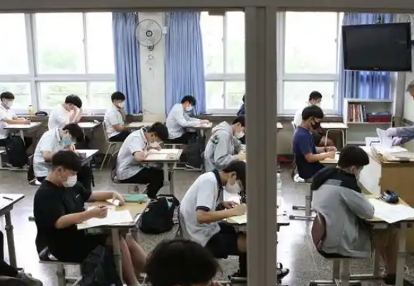 대치동 영양제 큐업&amp;#44; 가격이 좀 나가는데도 수능 앞두고 많이들 사가시더라고요?