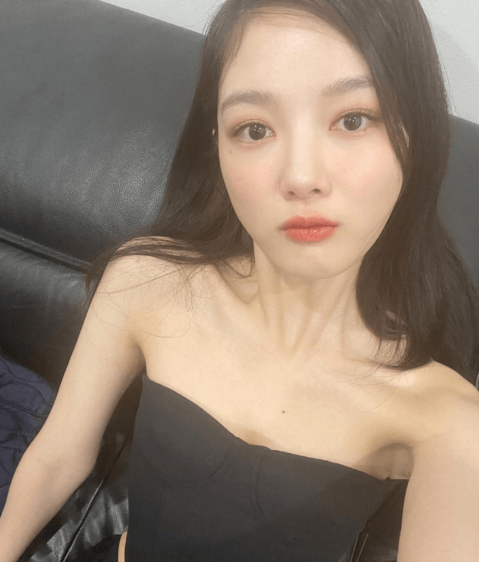 김유정 재계약