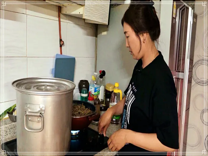 휴먼다큐 사노라면 587회 팥쥐 엄마와 콩쥐 딸의 아찔한 동거, 한국인의밥상, 40년 배추박사, 17년 절임 배추 인생 김치 택배 주문 방송 정보 다시보기