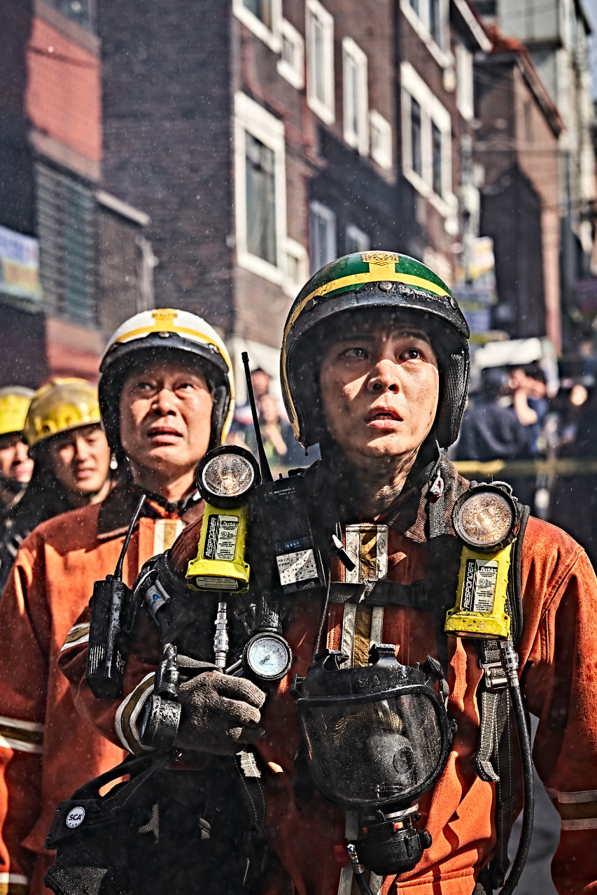 화재현장으로 돌아온 철웅(주원)