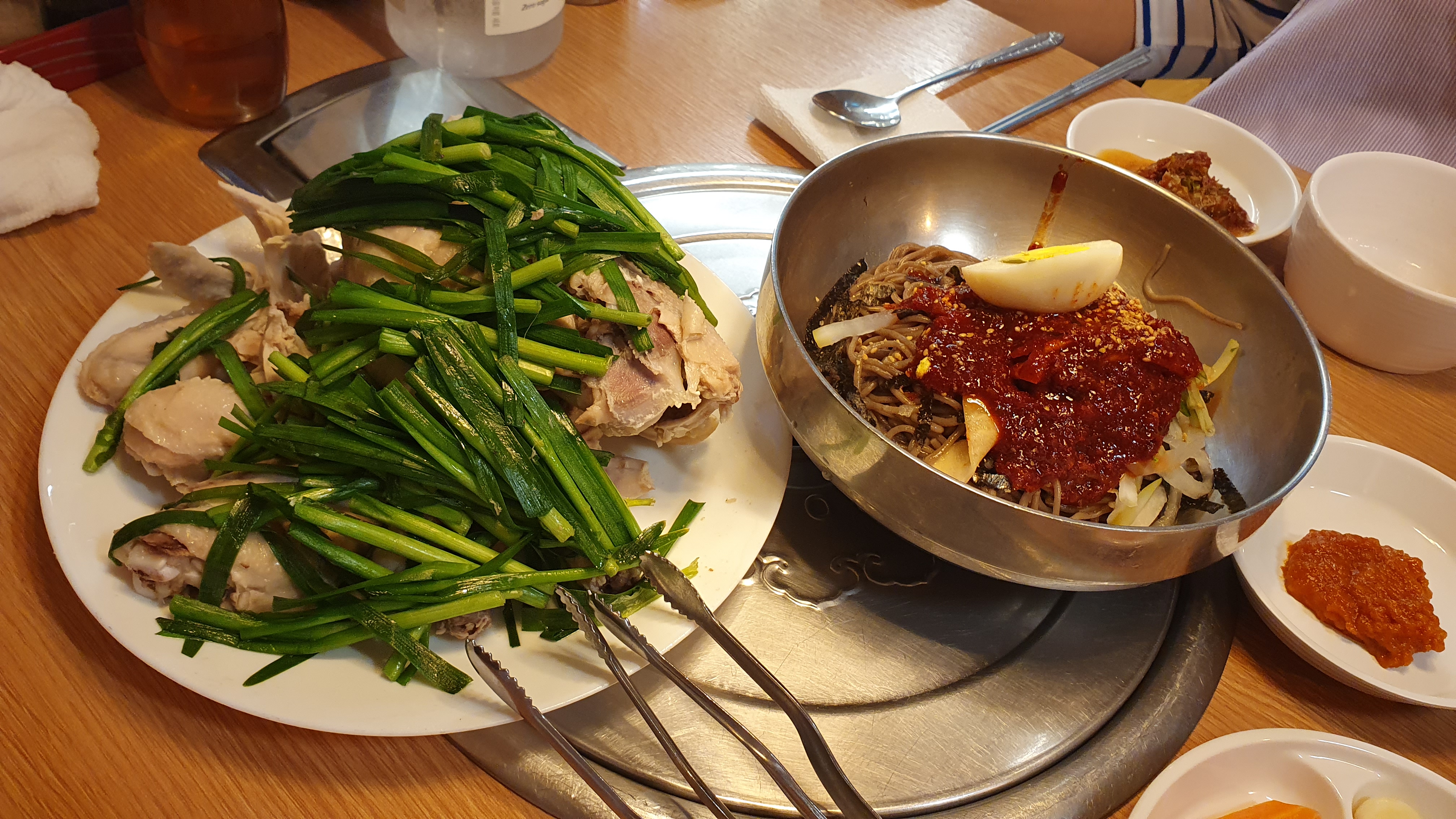 이북식 찜닭과 막국수