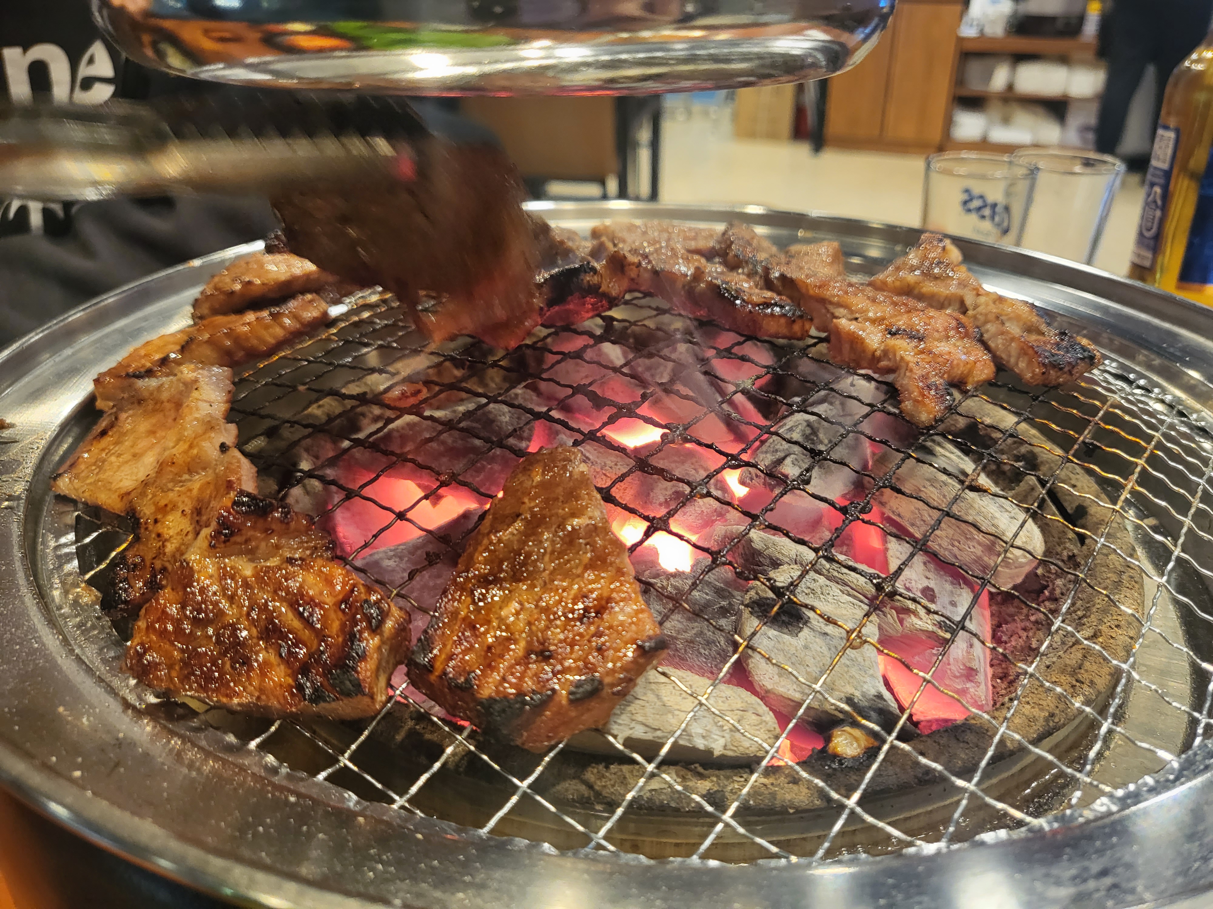 양념갈비 굽는중