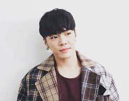 가수 휘성 사망, 콘서트 취소 그리고 에이미 사건 재조명