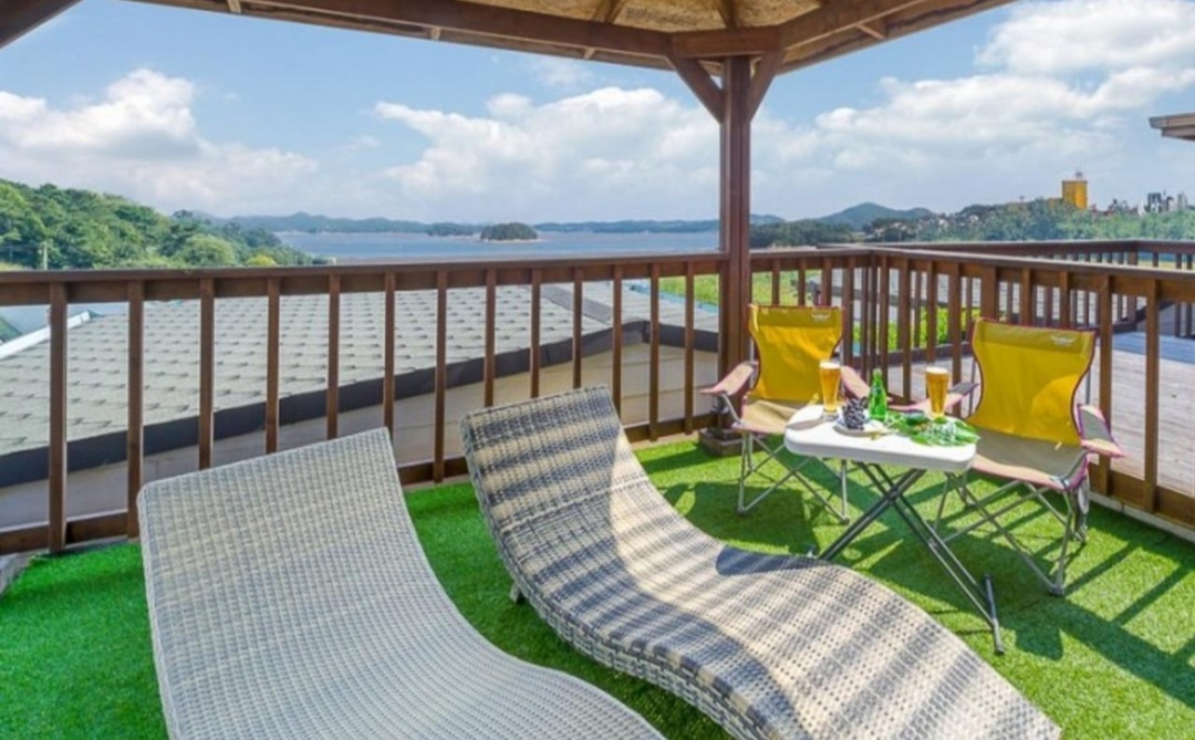 좋은사람들 펜션 에메랄드 타입 테라스