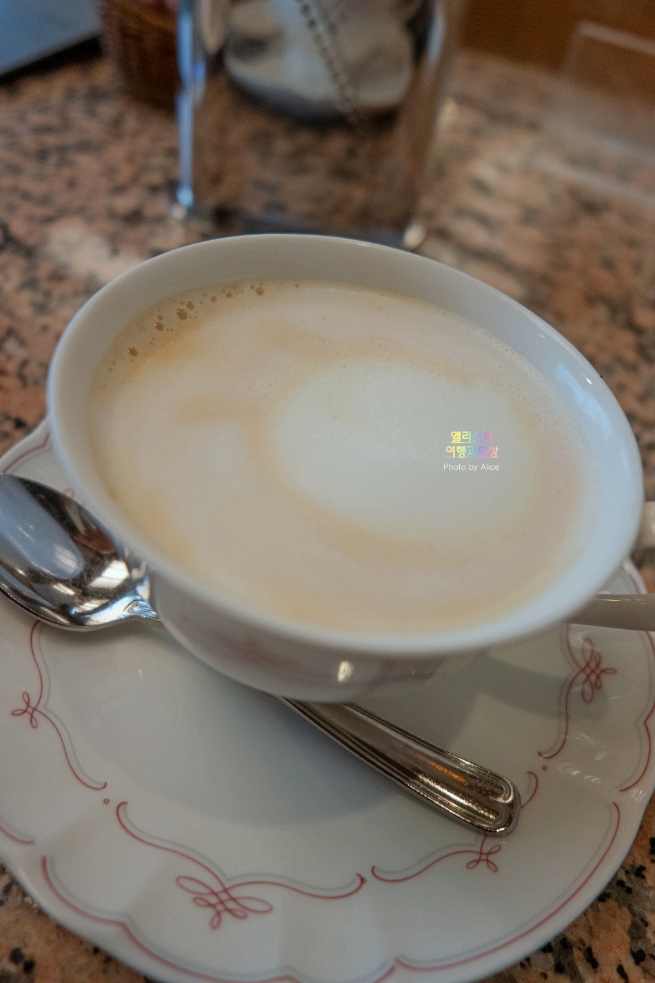 오키나와 퍼시픽 오션 카페에서 마리토쪼와 카페라테 한잔 @ 퍼시픽 호텔 오키나와