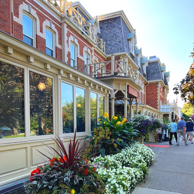 Niagara-on-the-Lake main street with historic buildings