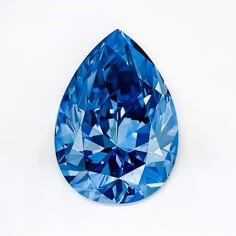 각이지고-영롱한-푸른빛이-도는-물방울-모양의-다이아몬드