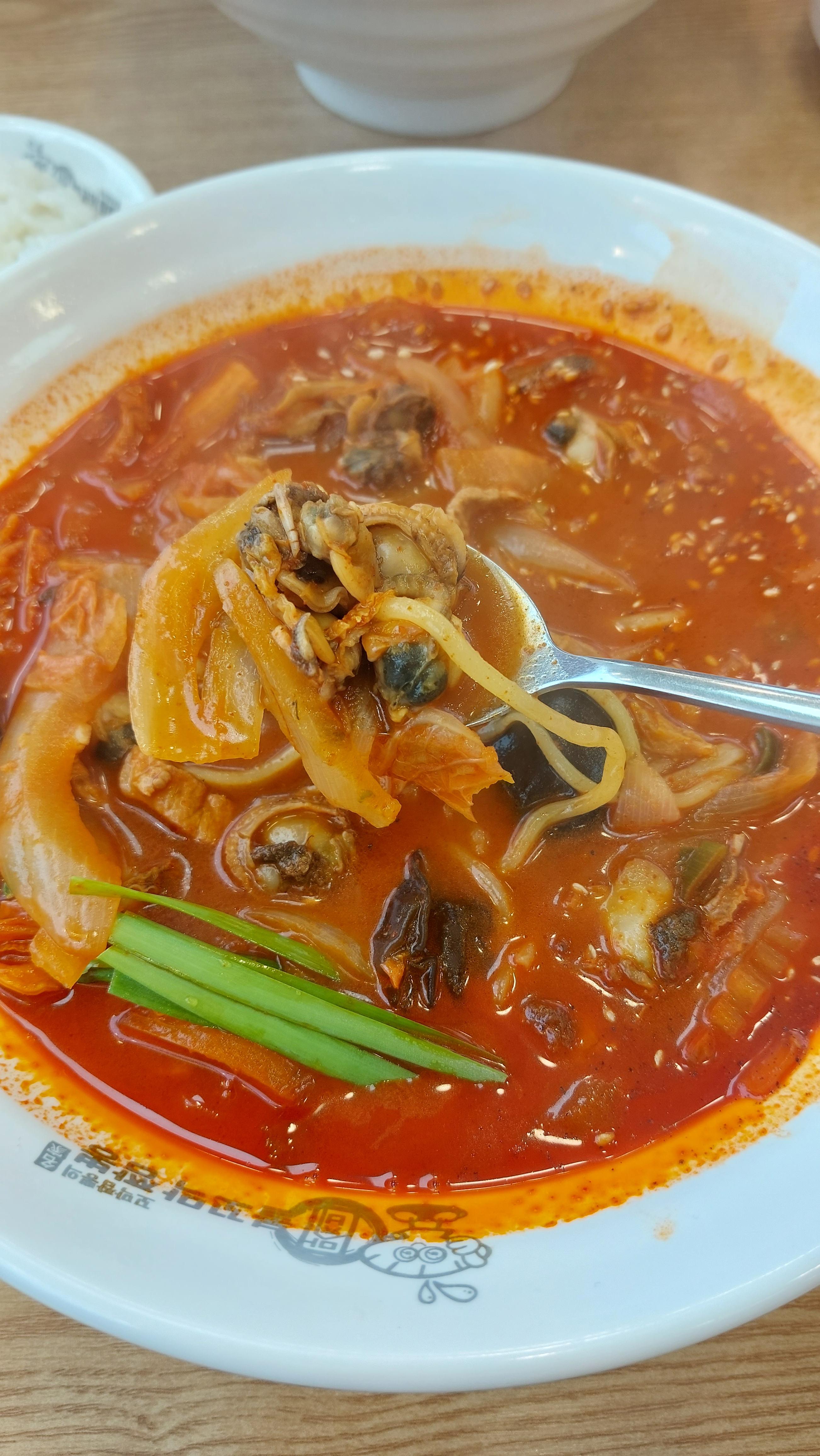 국물이 시원하고 맛있습니다