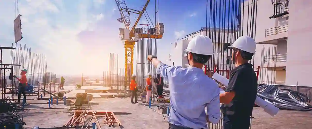 소규모재건축-건설공사-감독하는남자