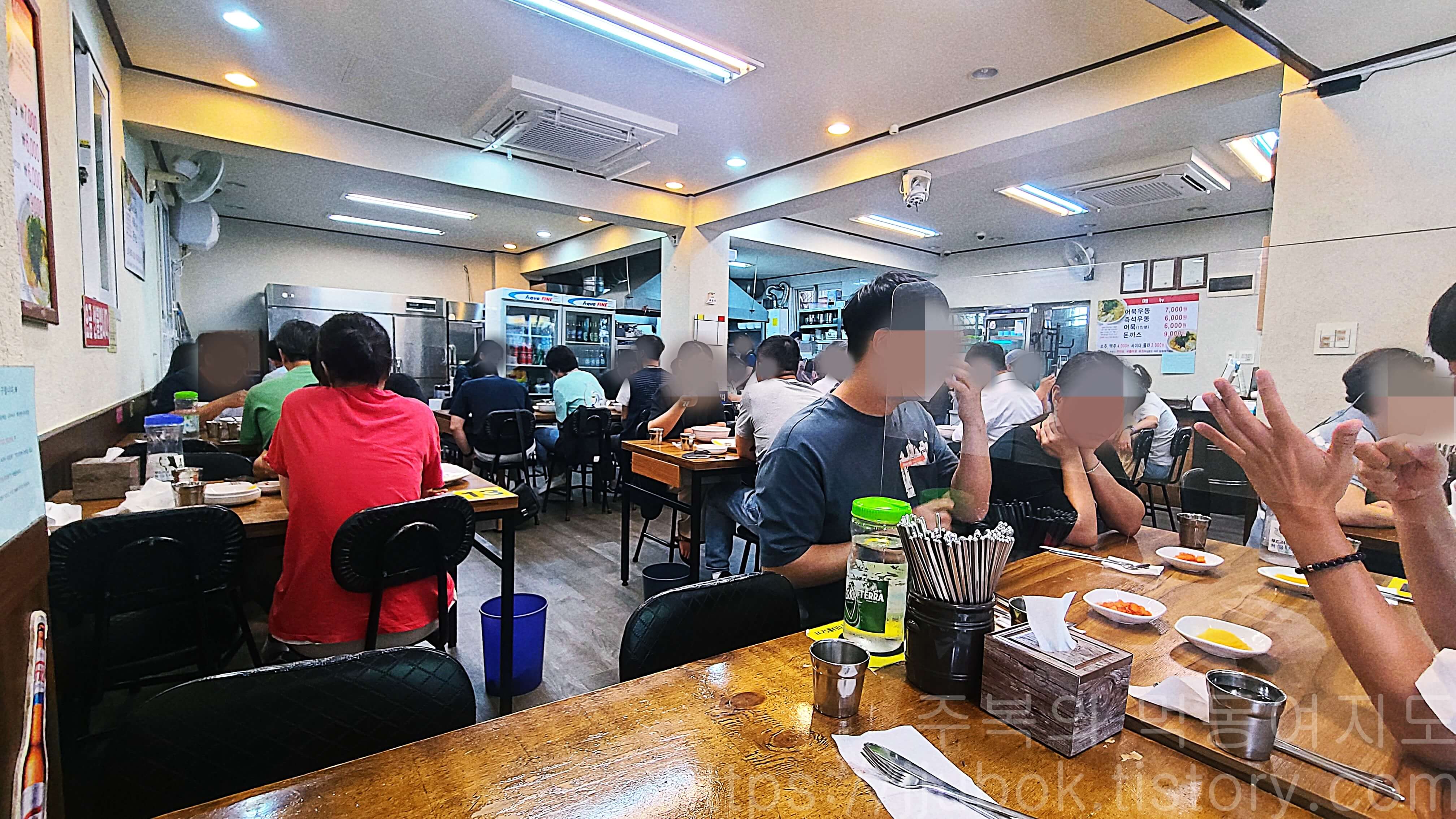 망원동즉석우동-내부-2