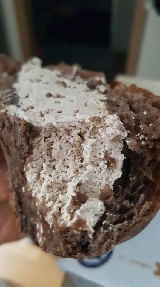 맛폴리마피아 밤티라미수 생크림빵