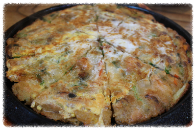 옛날 보리밥 삼색 칼국수