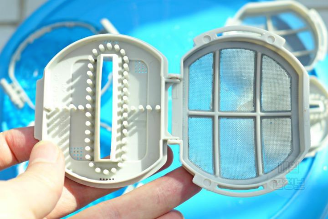 세탁기 먼지거름망 세척 청소, 저작권:매일꿀정보 무단도용시 법적대응