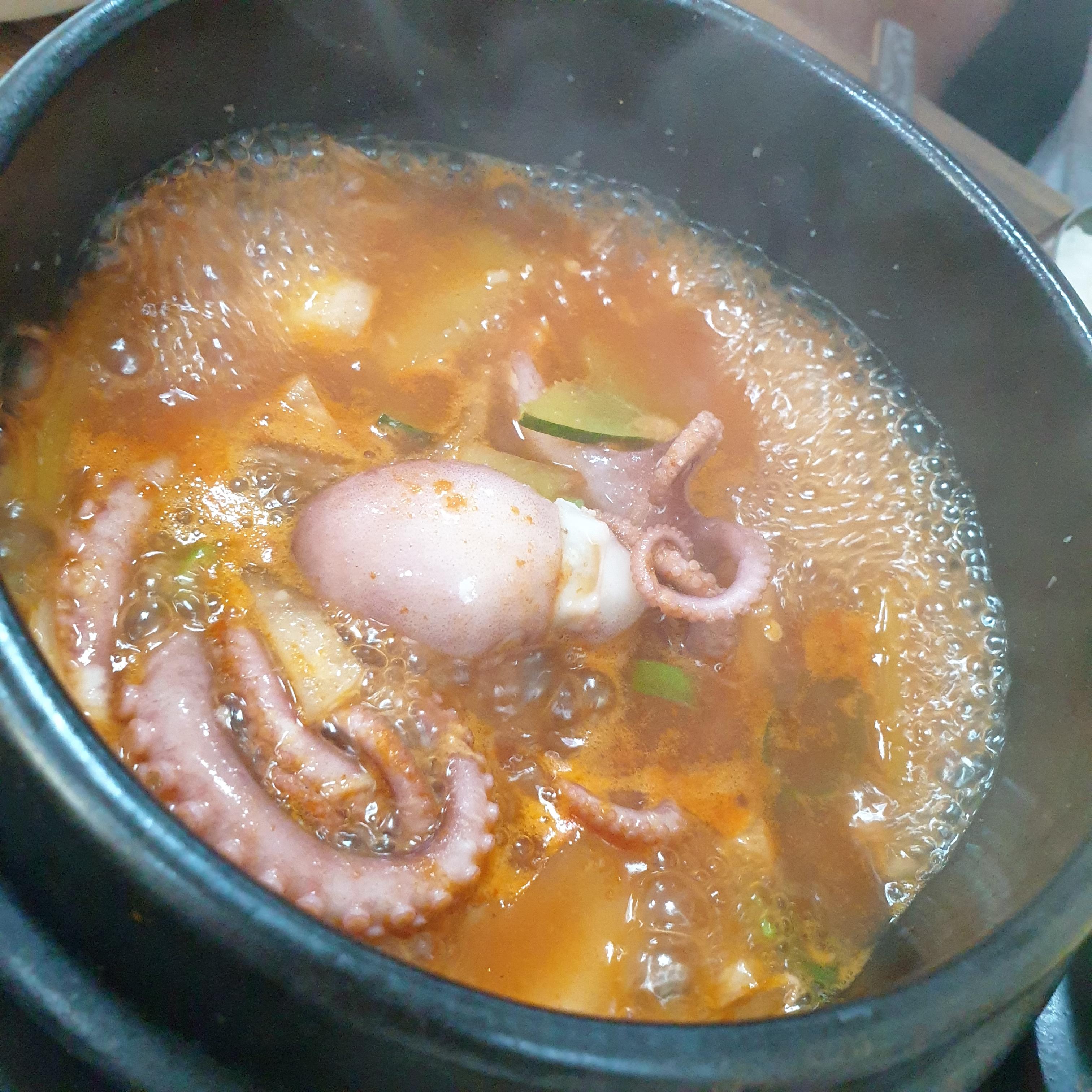 해남 꽃게장 백반 음식들