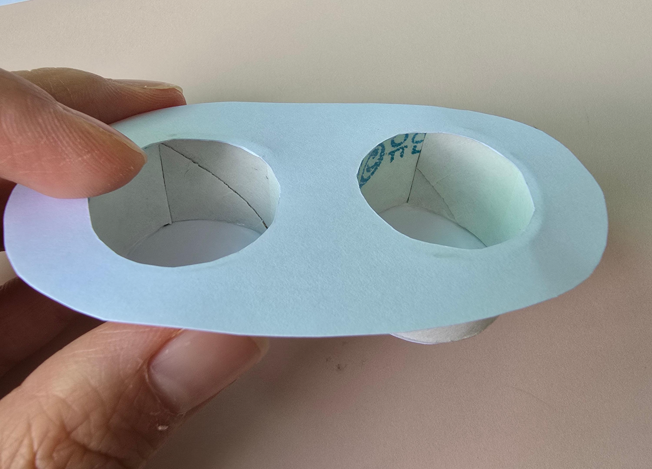 받침 붙인 위쪽 모습